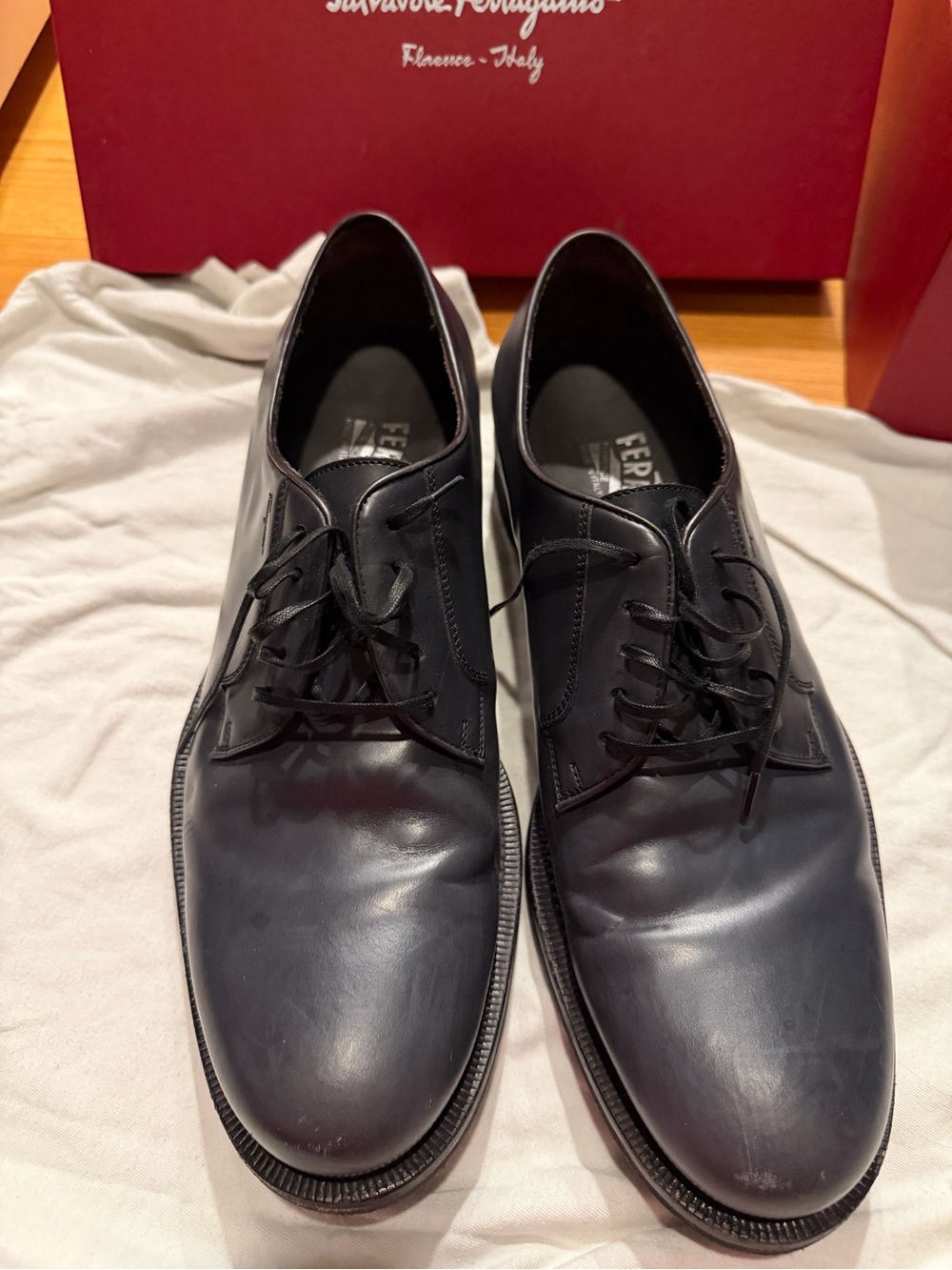 Salvatore Ferragamo Men's Black Leather Derby Shoes